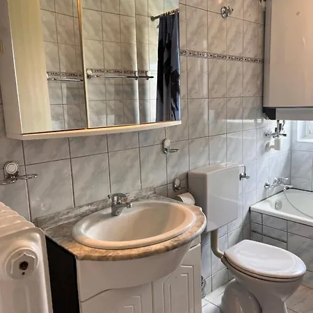 Premium Handwerker- & Monteurzimmer Mit Gemeinschaftsbad شقة Rosenfeld